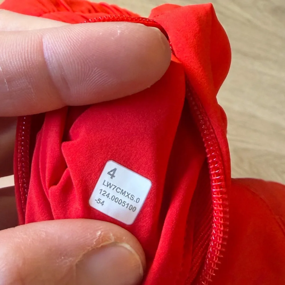 Lululemon HR track that shorts